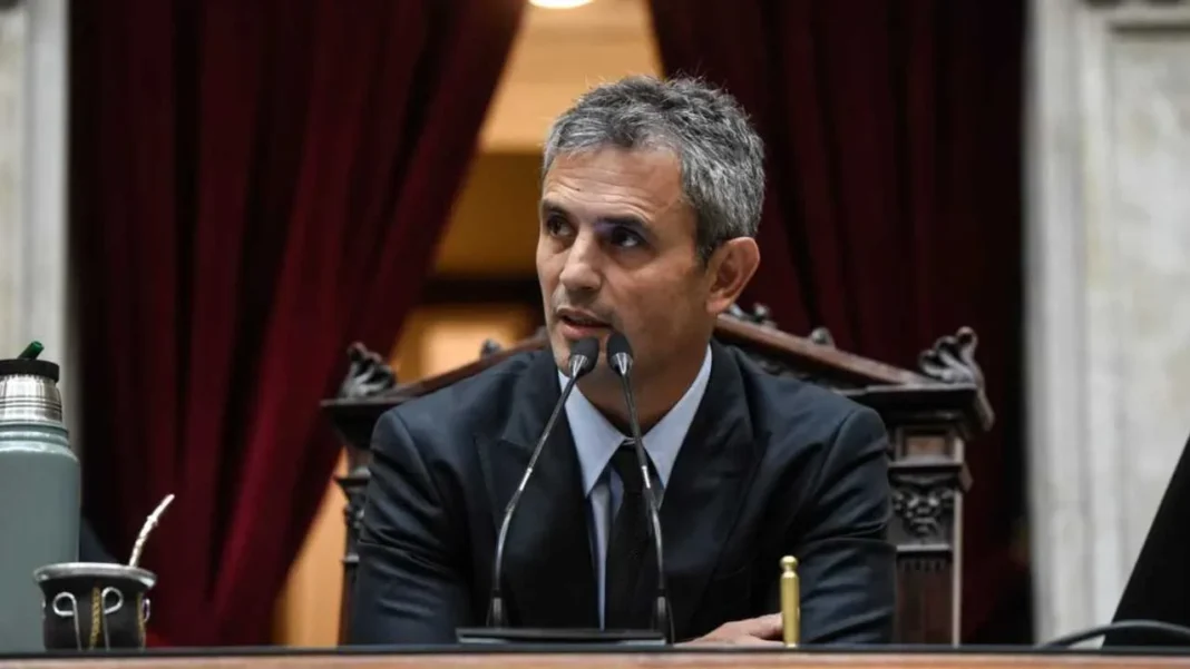 2317876-milei-festeja-libertarios-y-macristas-cierran-interbloque-y-el-oficialismo-sera-la-pr6902aa43b17a2