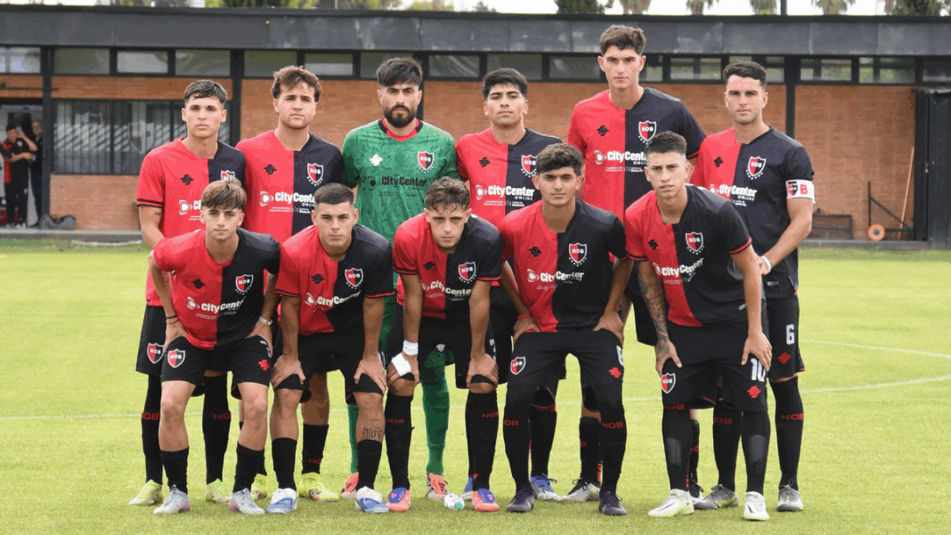 2323407-lucas-hoyos-reaparecio-en-newells-luego-de-11-meses-pero-no-en-primera-sino-en-reserva